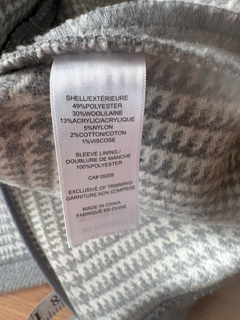 cleo Gray whitenplaid womens Sport Coat wool blend Sz MP - Picture 4 of 5